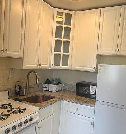 3rd image of 6631 Wakefield Dr APT 704