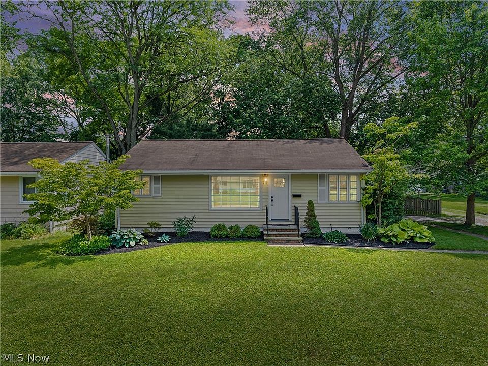 1st image of 211 Wyleswood Dr