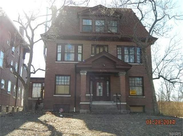 1st image of 6006 W Cabanne Pl