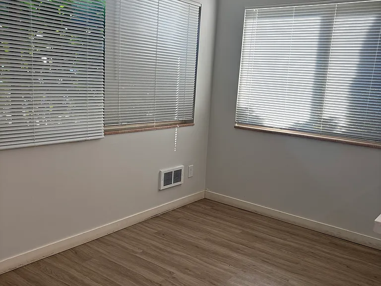 1120 SW 126th St #107 — Photo 6