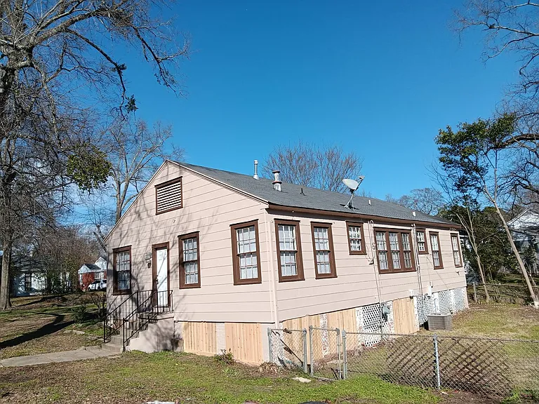 103 E Robinson Pl — Photo 33