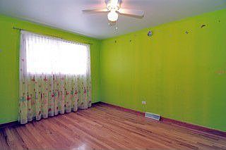 4th image of 8204 Narragansett Ave