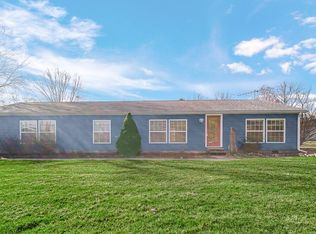 614 E Sigler St, Hebron, IN 46341