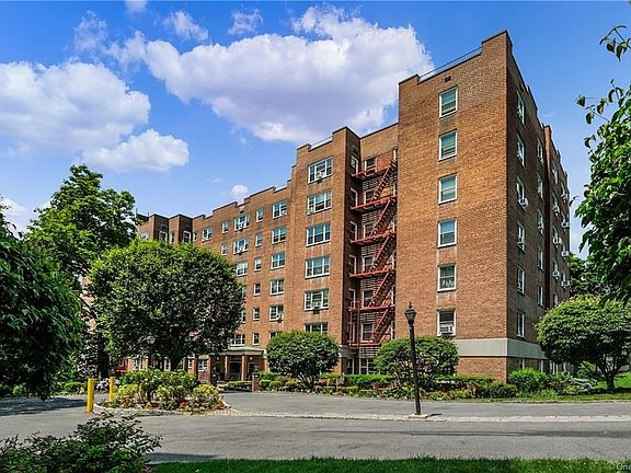 2nd image of 290 Collins Ave APT 2E