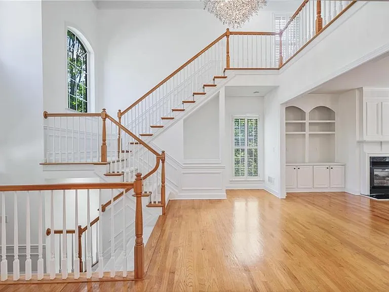 2024 Wrights Mill Cir NE — Photo 8