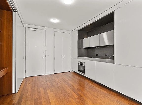 4th image of 15 William St APT 14B