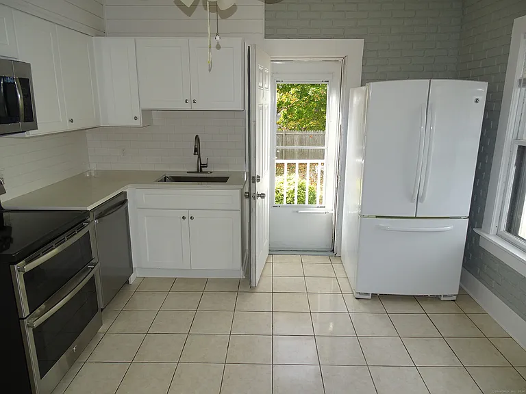 45 Olive St — Photo 12