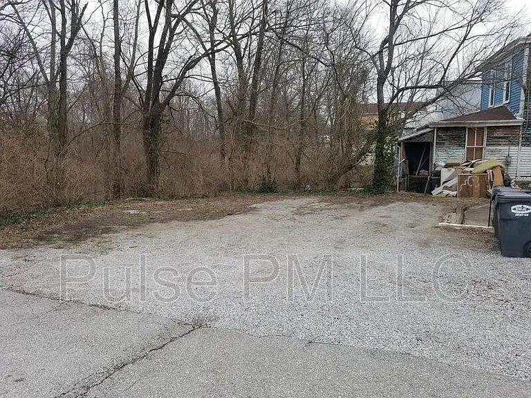 18 S Main St — Photo 15