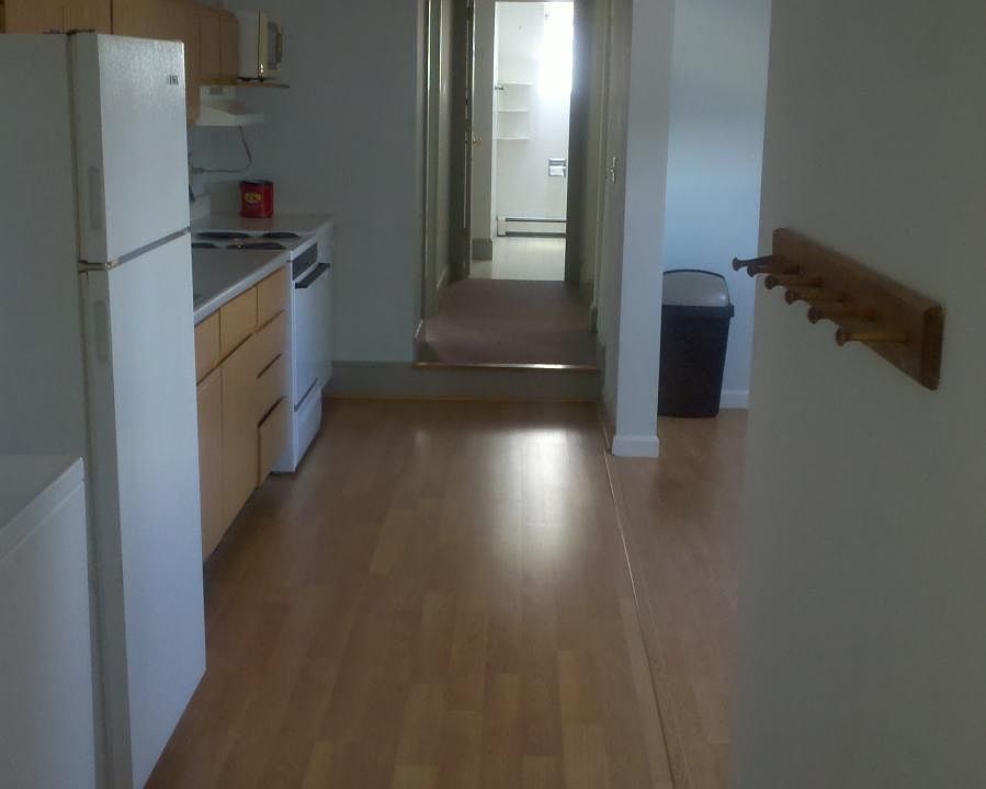 kitchen with w/d hookups