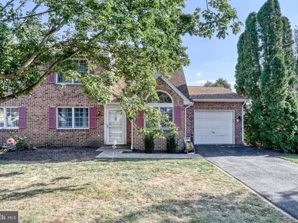 6 Jean Lo Way #6, York, PA 17406