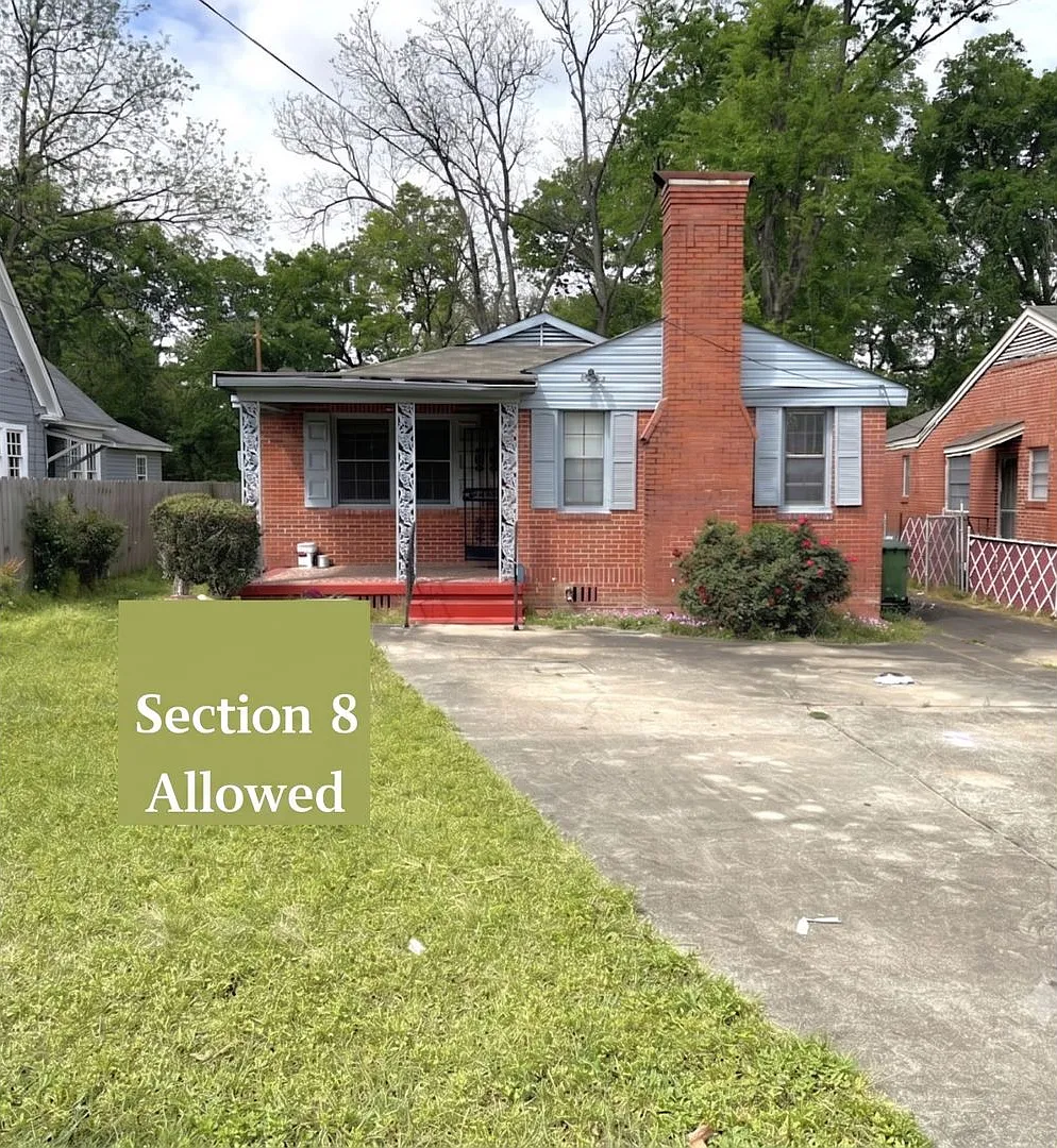 4 bed, 1629 sqft, $1,300 — Photo 1