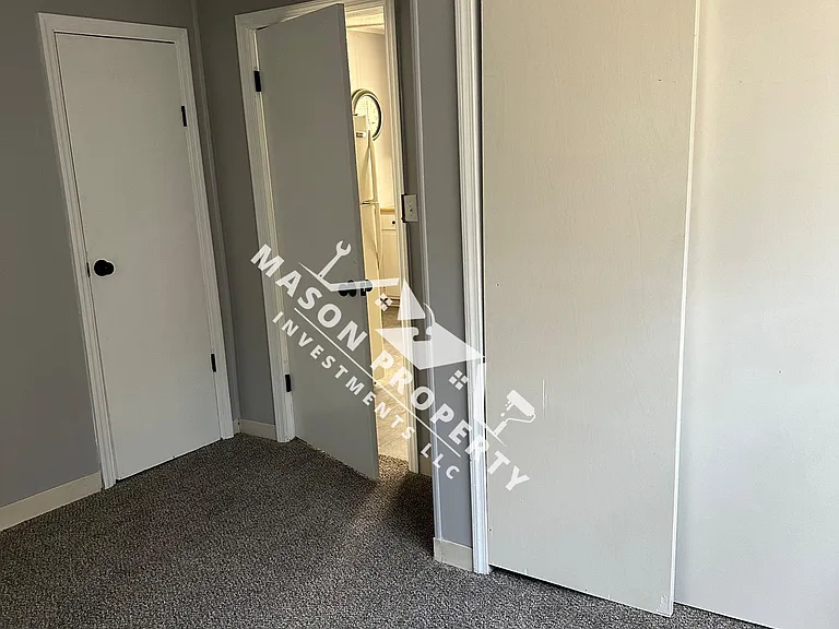 1181 Hunt Ave — Photo 5