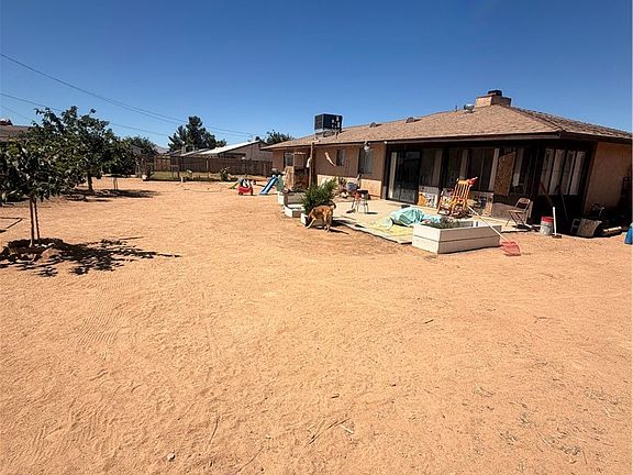 5th image of 16661 Pawnee Rd