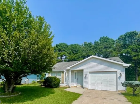 2107 Agincourt Rd, Toms River Township, NJ 08755