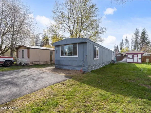 8492 W Park Loop, Rathdrum, ID 83858