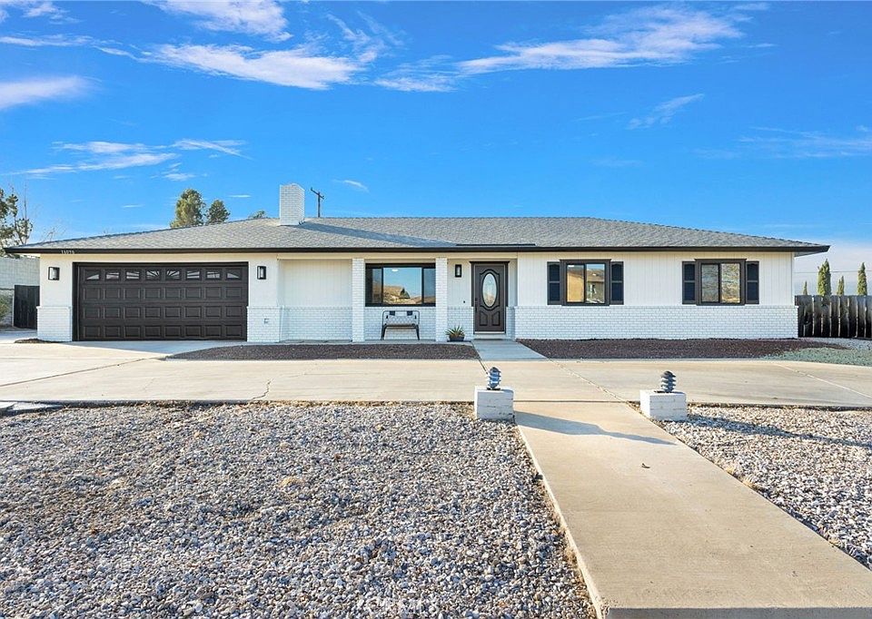 1st image of 16096 Village Dr