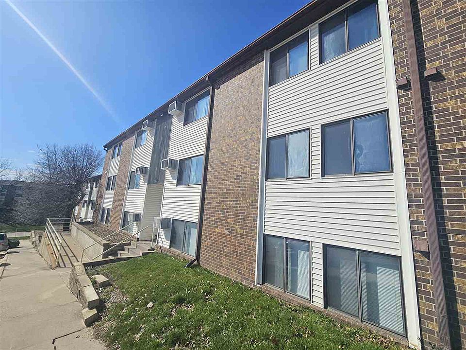 1st image of 902 Benton Dr APT 21