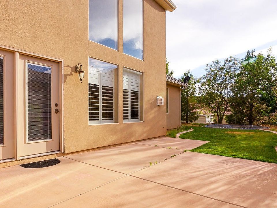 1st image of 2468 Malaga Ave
