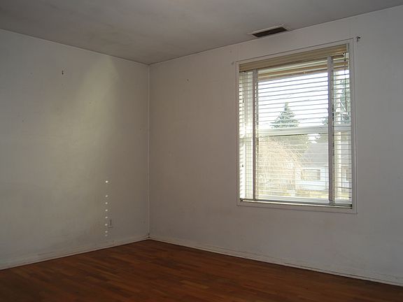 5th image of 6418 Fawcett Ave