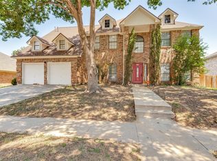 3313 Willow Creek Way, Bedford, TX 76021