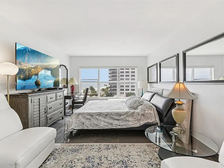 3550 Galt Ocean Dr #501 — Photo 23