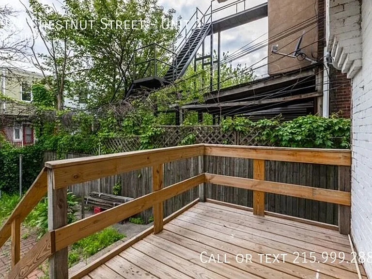 4924 Chestnut St #1 — Photo 16