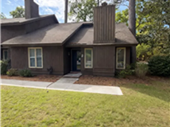 111 Brown Pelican Dr, Savannah, GA 31419