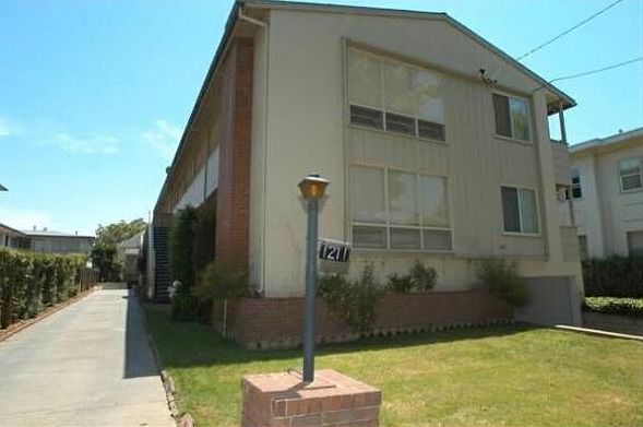 1st image of 1211 Bellevue Ave APT 2