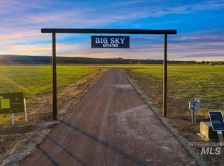 10160 Clear View Ln, Emmett, ID 83617