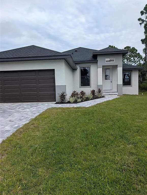 3 bed, 2.0 bath, 1684 sqft, $3,000 — Photo 1