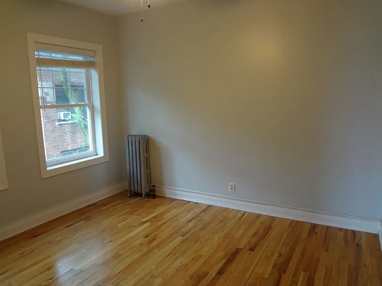 5463 S Ingleside Ave #3W — Photo 8
