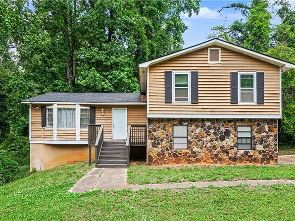 4568 Plum Orchard Ct, Stone Mountain, GA 30083