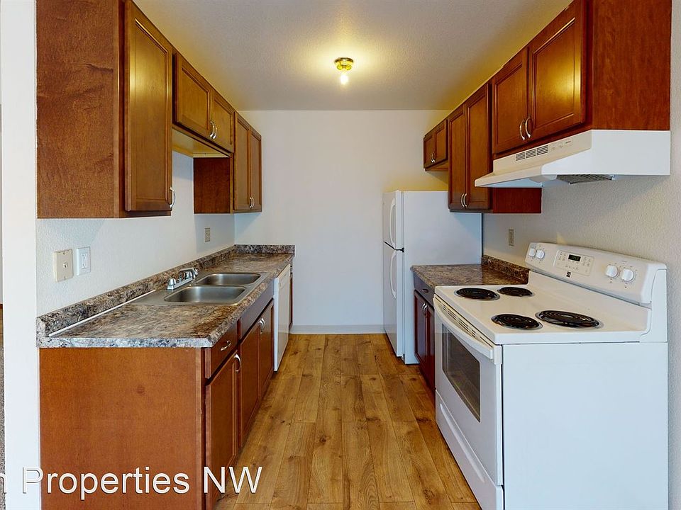 1st image of 776 NE Mesa Ln APT G303