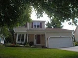 377 Bristol Ln, Fox River Grove, IL 60021