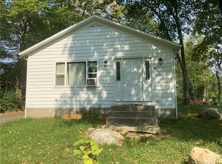 30 Carter Hill Rd, Clinton, CT 06413