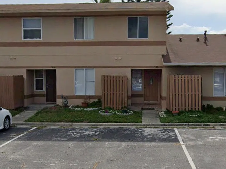 1408 Eagle Ln