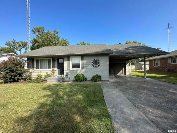 404 Paint Creek Ln, Carmi, IL 62821