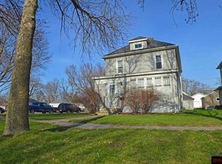 15 5th Ave SW, Wells, MN 56097