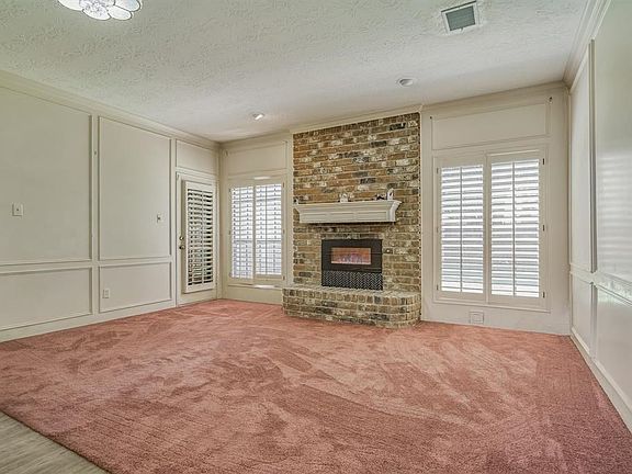 2nd image of 19911 Hickory Wind Dr