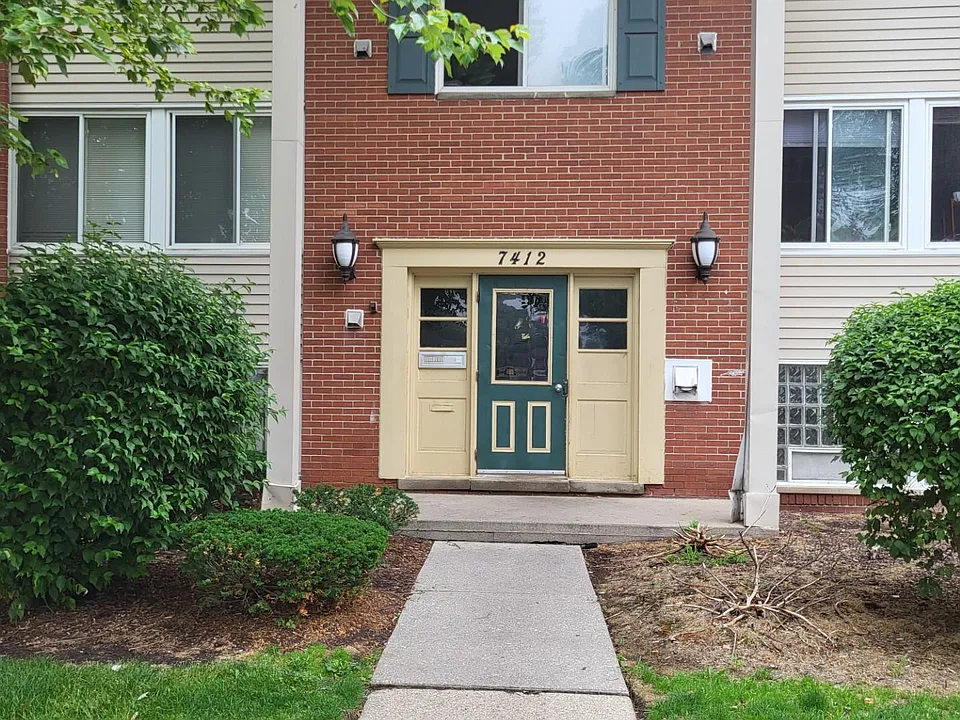 7412 Central St #2