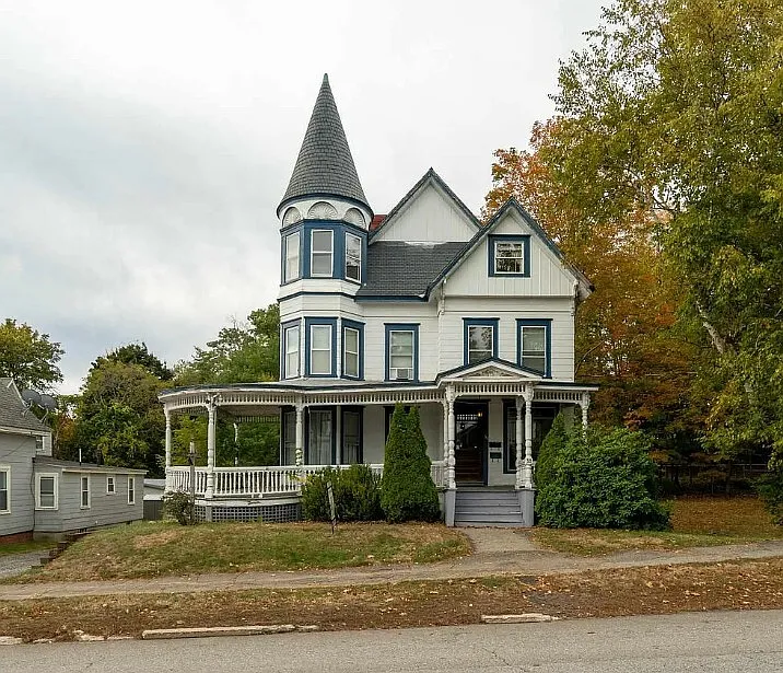 30 Messer Street — Photo 2