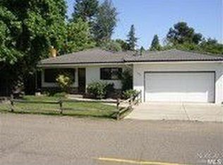 156 Meadowbrook Dr, Ukiah, CA 95482