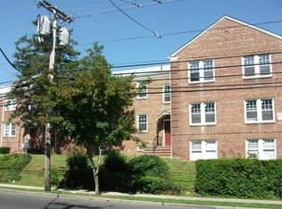 375 Stuvyesant Avenue, Irvington, NJ 07111