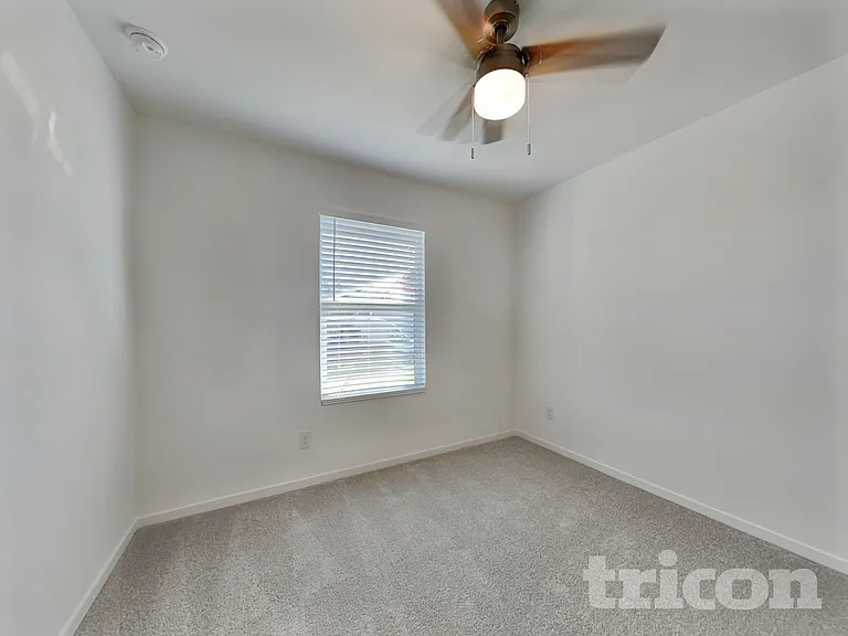 1624 Parliar St — Photo 9