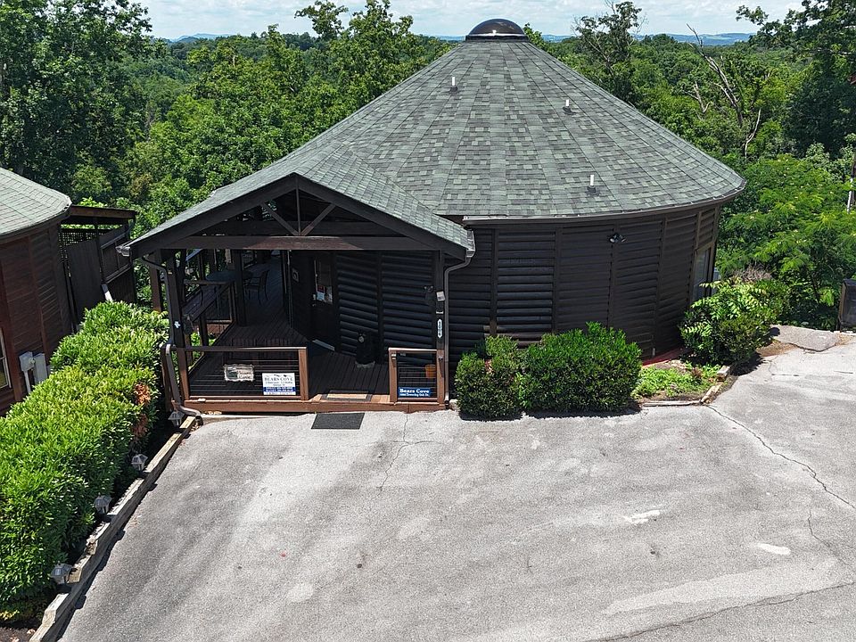 1st image of 1086 Towering Oaks Dr