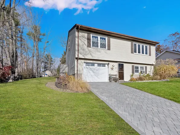 25 Parkwood Avenue, Waterbury, CT 06708