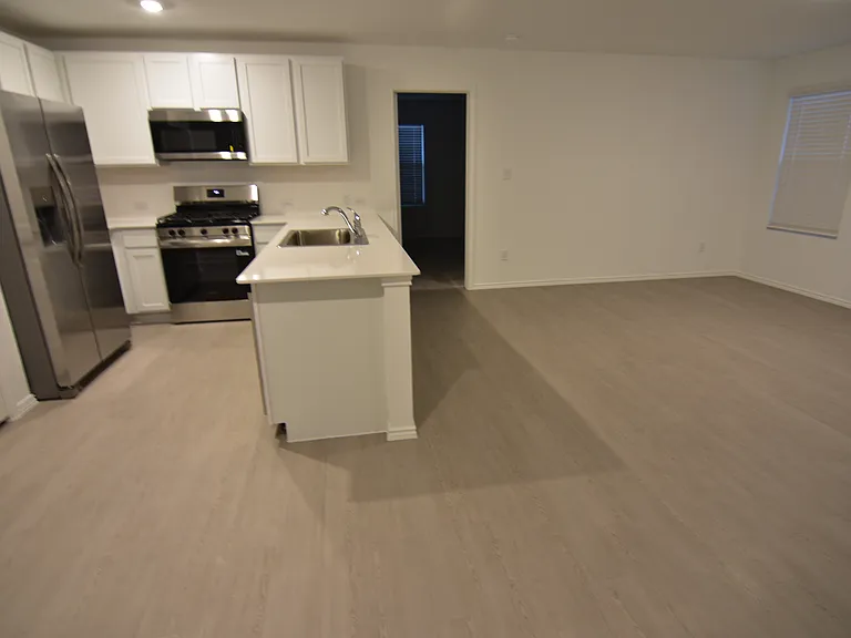 409 Keefer Ln — Photo 14