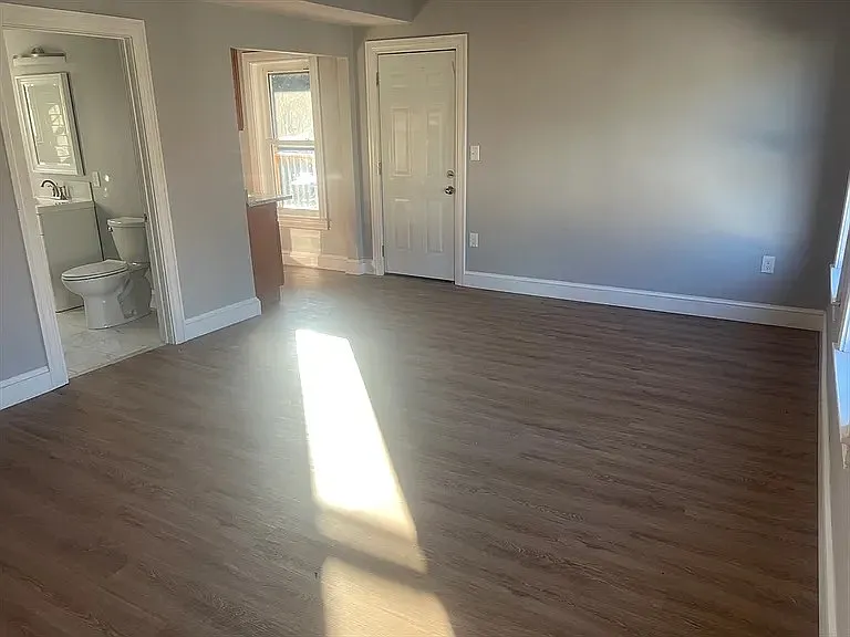 385 Cohannet St #2 — Photo 3