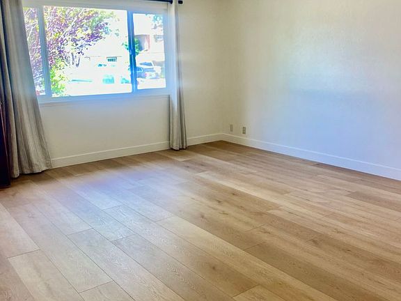 5th image of 218 Vallerio Ave