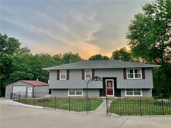 1610 W Main Ter, Savannah, MO 64485